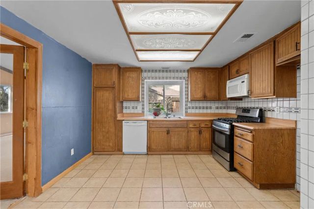 26825 Pamela Drive, Canyon Country, CA 91351