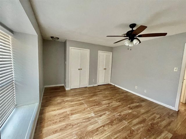 2019 Place Rebecca Lane G4, Houston, TX 77090