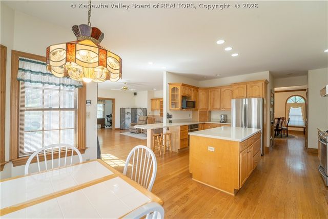 105 East Ridge Road, Charleston, WV 25314