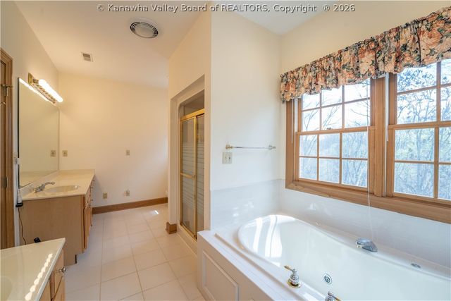 105 East Ridge Road, Charleston, WV 25314
