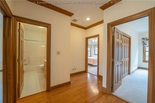 105 East Ridge Road, Charleston, WV 25314