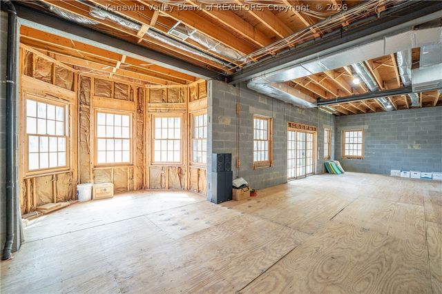 105 East Ridge Road, Charleston, WV 25314