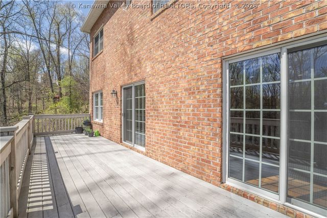 105 East Ridge Road, Charleston, WV 25314