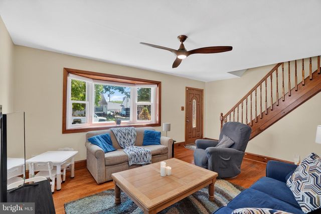 718 PEARL AVE, Morton, PA 19070