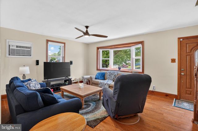 718 PEARL AVE, Morton, PA 19070