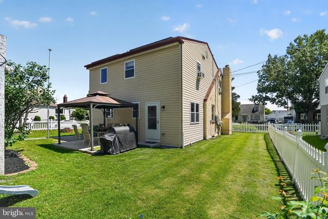 718 PEARL AVE, Morton, PA 19070