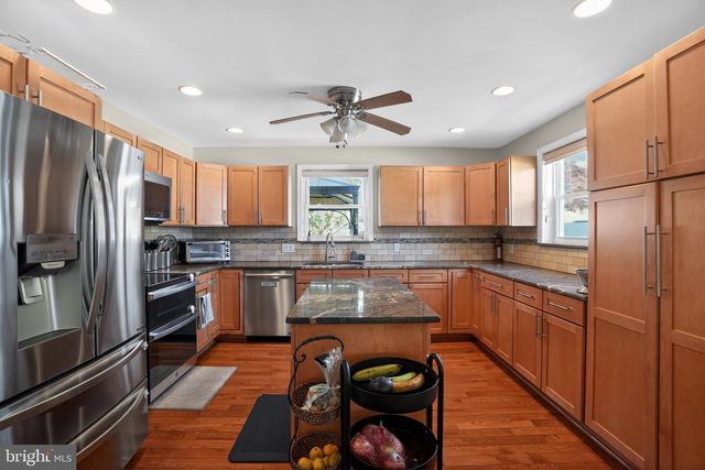 718 PEARL AVE, Morton, PA 19070