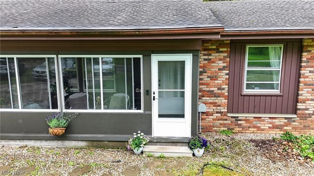 3002 Killian Road, Uniontown, OH 44685
