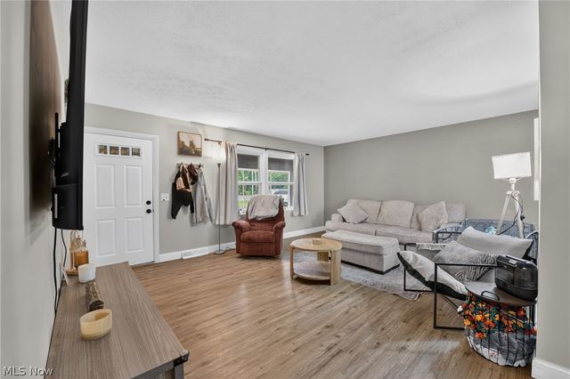 3002 Killian Road, Uniontown, OH 44685