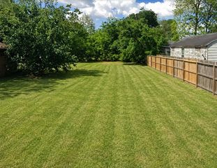 821 Barkley Street, Houston, TX 77022