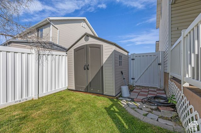 5419 S 4125 W, Roy, UT 84067