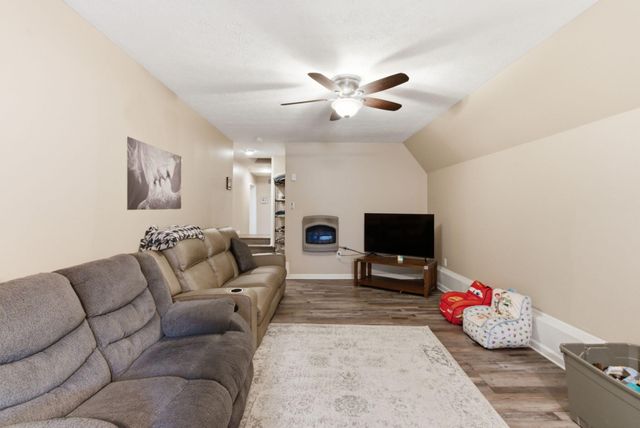 601 S Dogwood Drive, Berea, KY 40403
