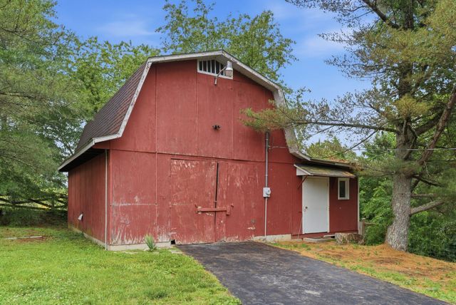 601 S Dogwood Drive, Berea, KY 40403