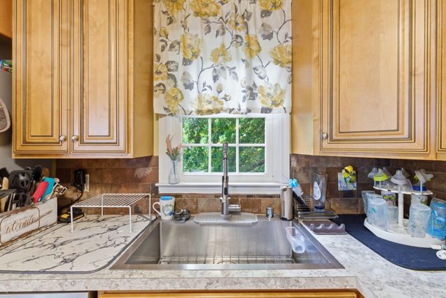 601 S Dogwood Drive, Berea, KY 40403