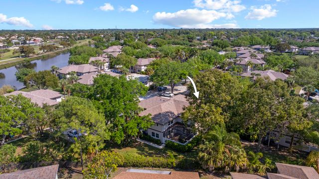 31 Clinton Court B, Royal Palm Beach, FL 33411