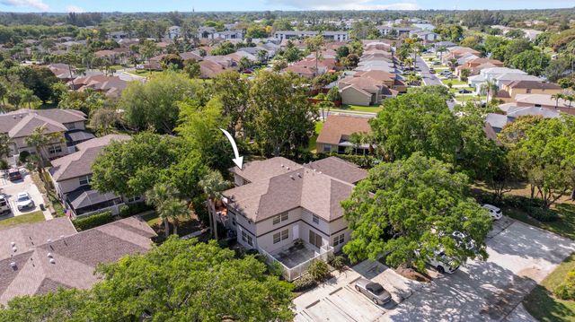 31 Clinton Court B, Royal Palm Beach, FL 33411