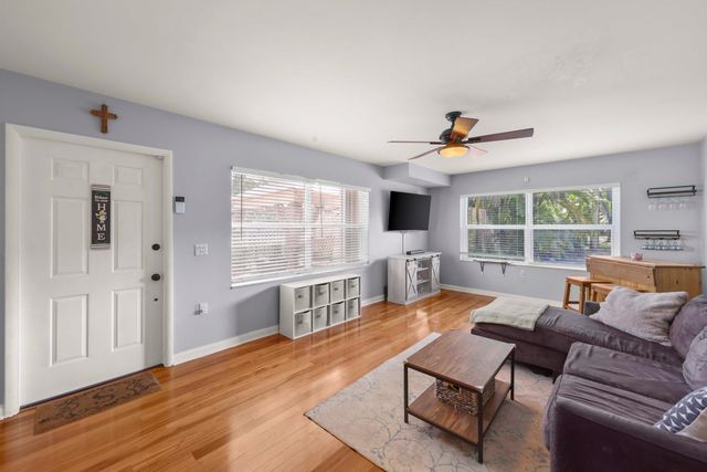 31 Clinton Court B, Royal Palm Beach, FL 33411