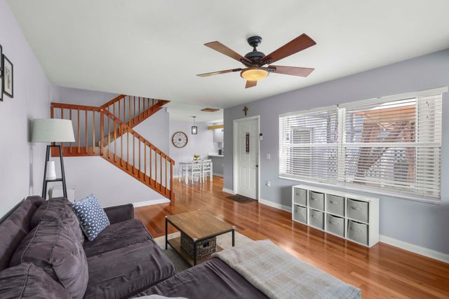 31 Clinton Court B, Royal Palm Beach, FL 33411