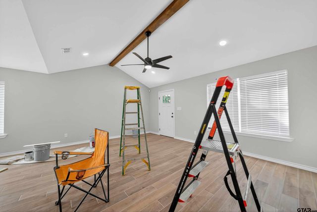 926 S Academy Ave, Tyler, TX 75701