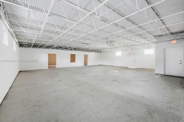 4749 Hollywood Boulevard, Hollywood, FL 33021