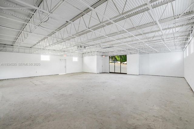 4749 Hollywood Boulevard, Hollywood, FL 33021