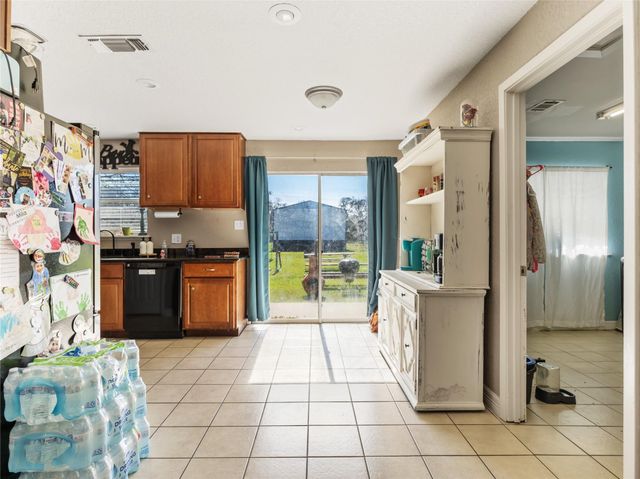 579 County Road 239, Bay City, TX 77414