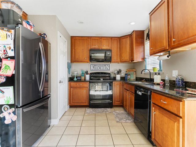 579 County Road 239, Bay City, TX 77414