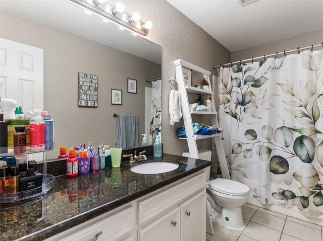 579 County Road 239, Bay City, TX 77414