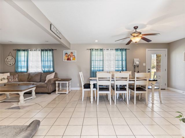 579 County Road 239, Bay City, TX 77414