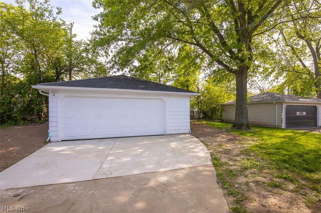 14936 Janice Drive, Maple Heights, OH 44137