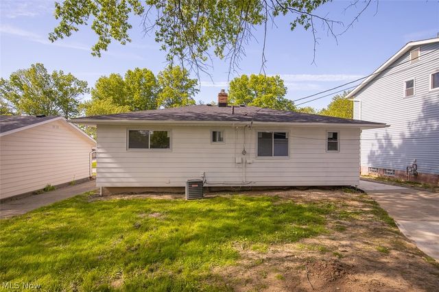 14936 Janice Drive, Maple Heights, OH 44137