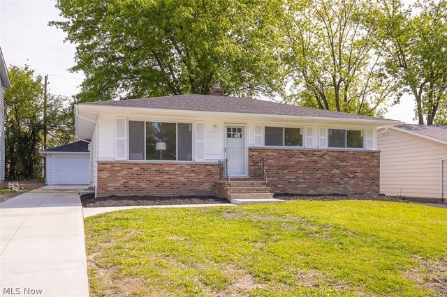14936 Janice Drive, Maple Heights, OH 44137