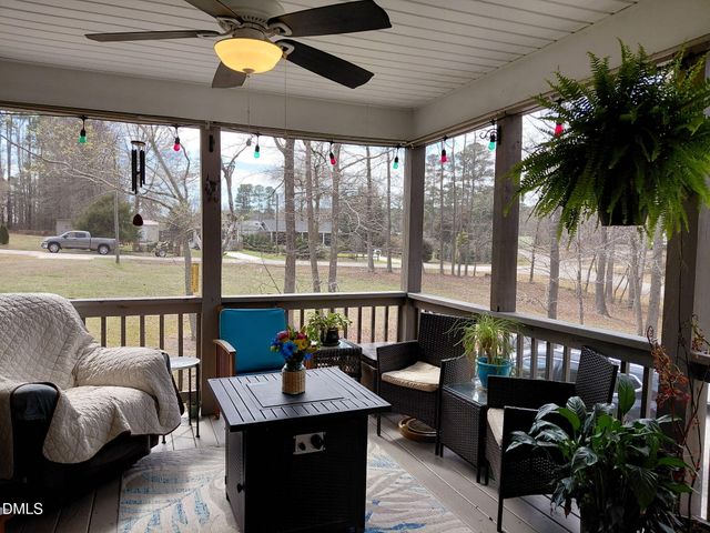 101 Bow Drive, Louisburg, NC 27549