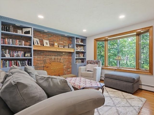 209 Highland St, Stoughton, MA 02072