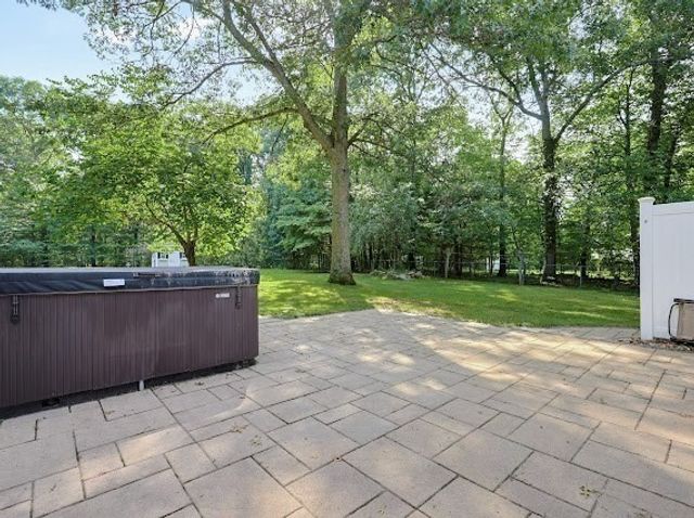 209 Highland St, Stoughton, MA 02072