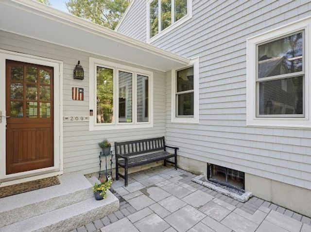209 Highland St, Stoughton, MA 02072