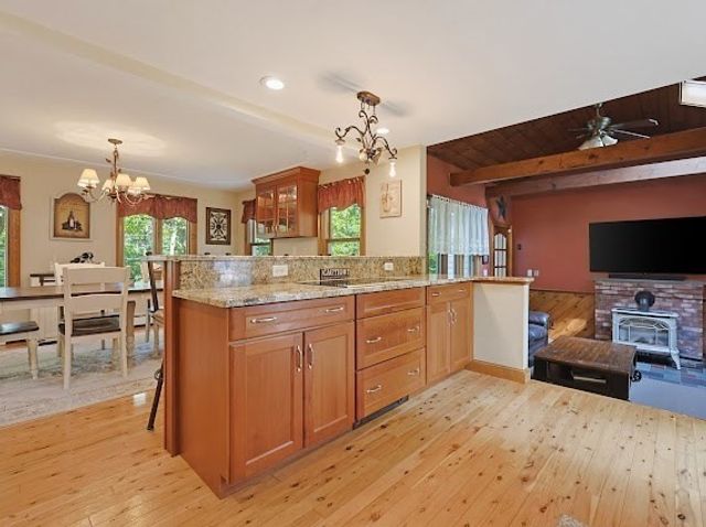 209 Highland St, Stoughton, MA 02072