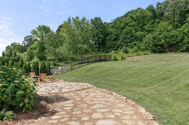 8928 Calendula Ln, College Grove, TN 37046