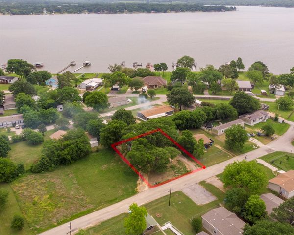 328 Whispering Trail, Gun Barrel City, TX 75156