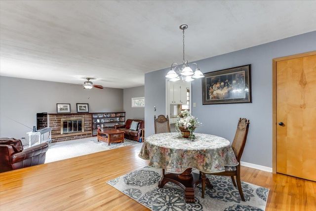 1617 W Womer Dr, Wichita, KS 67230