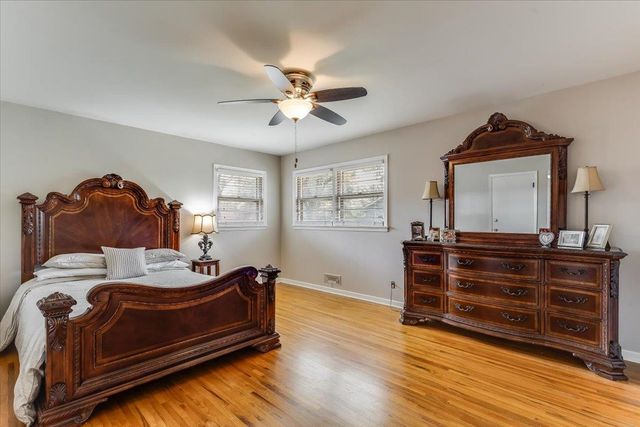 1617 W Womer Dr, Wichita, KS 67230
