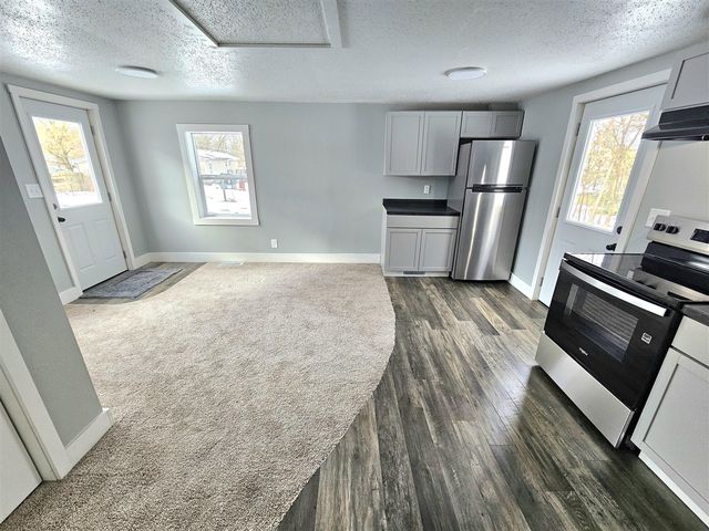 19916 Us-12, White Pigeon, MI 49099