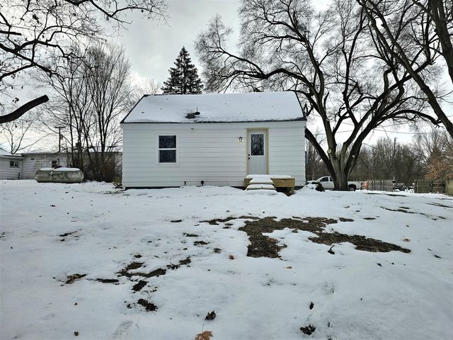 19916 Us-12, White Pigeon, MI 49099