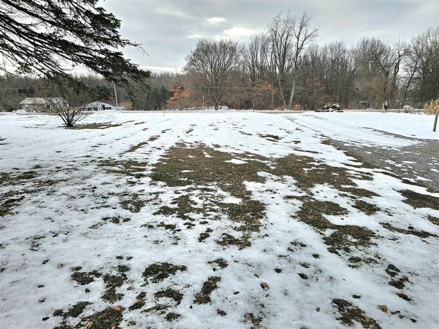 19916 Us-12, White Pigeon, MI 49099