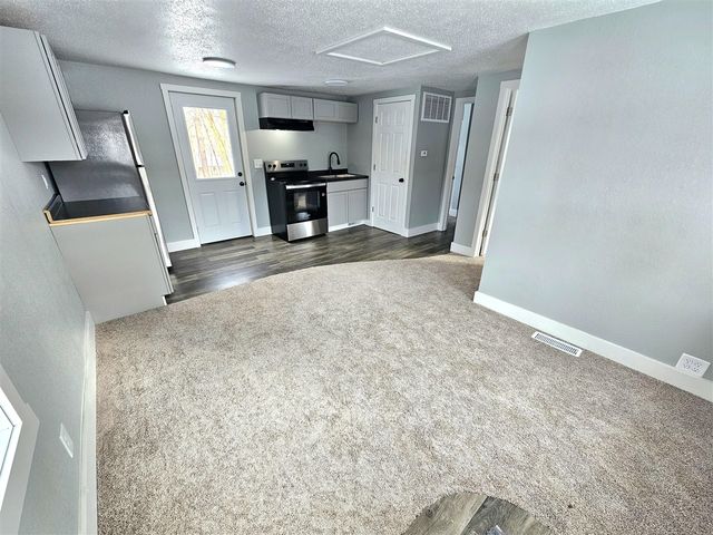 19916 Us-12, White Pigeon, MI 49099