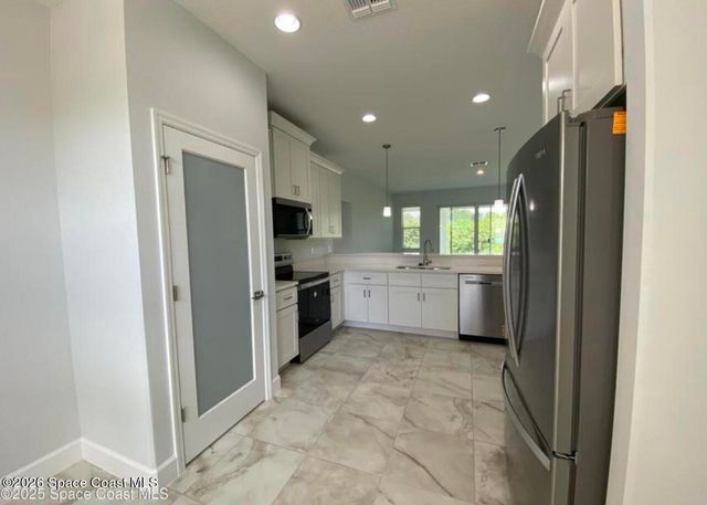 2685 Hester Avenue SE, Palm Bay, FL 32909