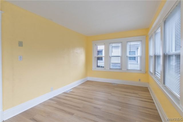 9 Hamlin Road, Buffalo, NY 14208