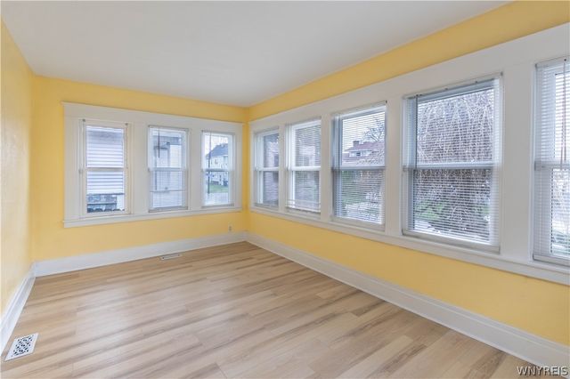 9 Hamlin Road, Buffalo, NY 14208