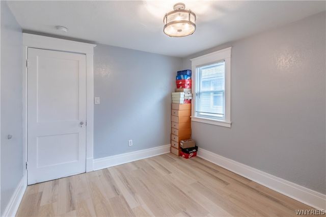 9 Hamlin Road, Buffalo, NY 14208
