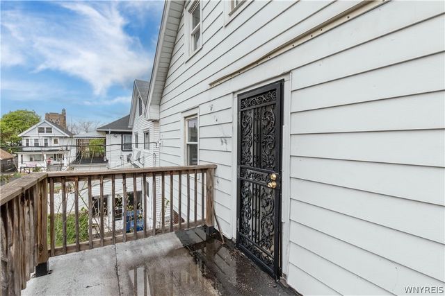 9 Hamlin Road, Buffalo, NY 14208